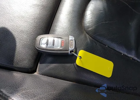 2011 Audi A5 2.0T Premium из США, поврежденный, VIN WAULFAFR2BA022552